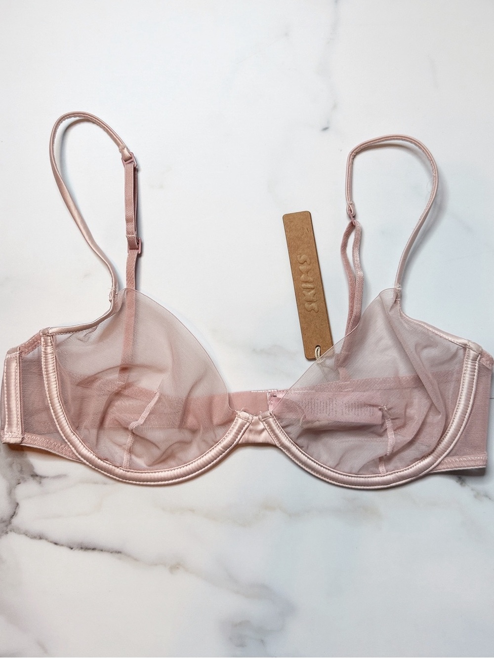 NWT Skims Invisible Unlined Plunge Bra